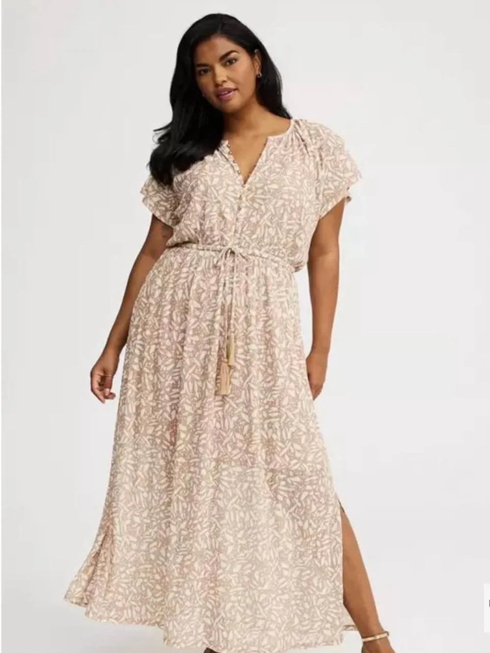 torrid NWT Beige & Cream Printed Maxi Dress with Tie Waist